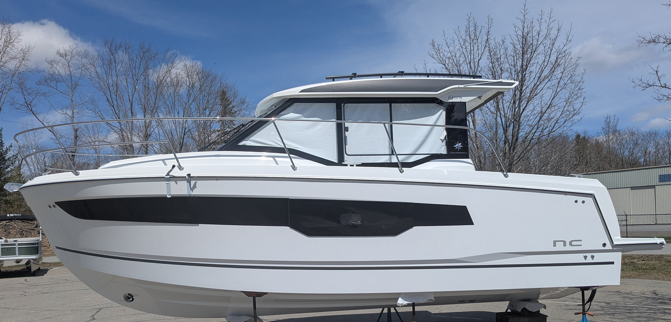 2025 Jeanneau NC 895 S2 - White