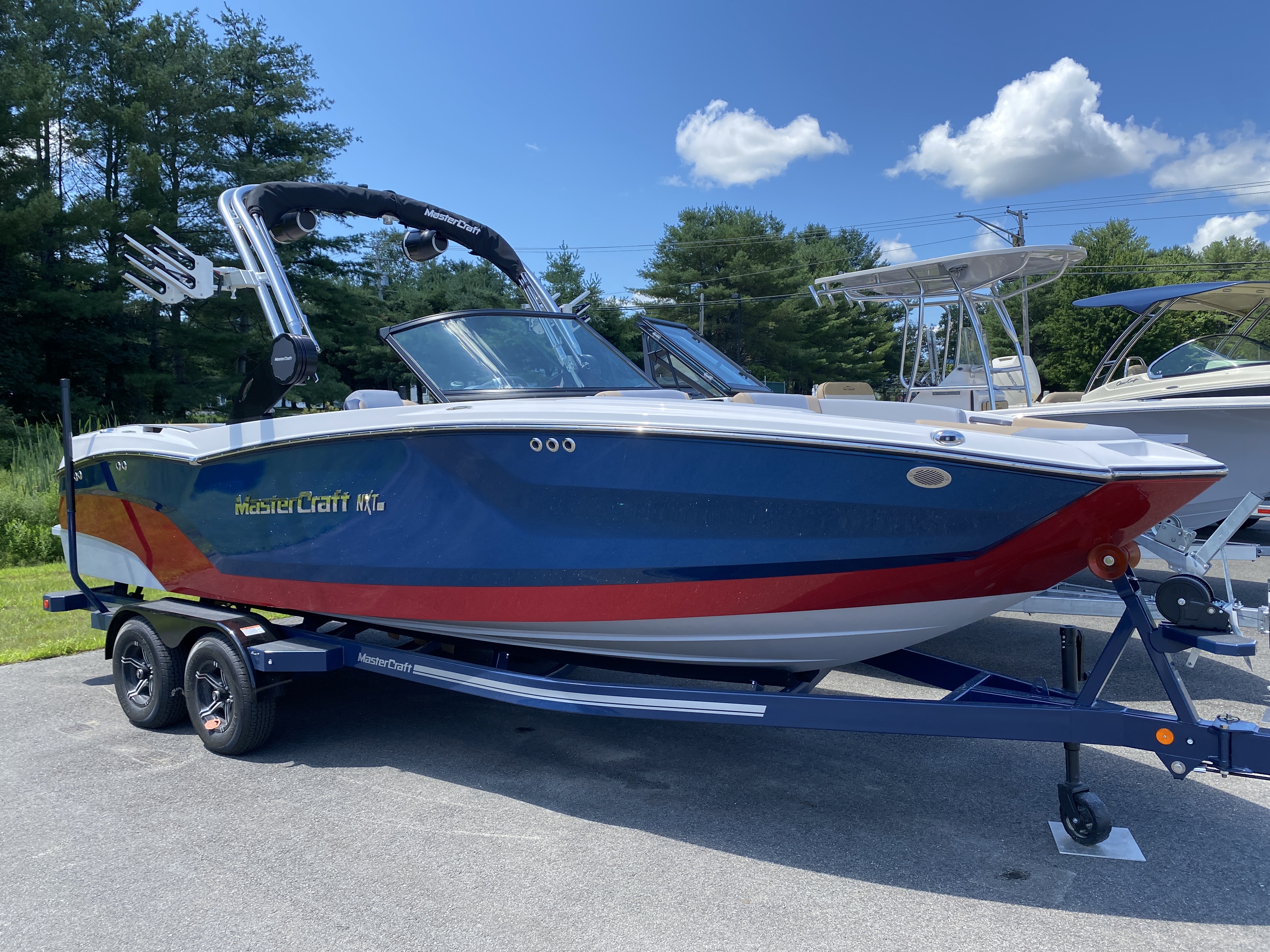 2024 Mastercraft NXT23 Viper Red/Navy/Stealth Gray