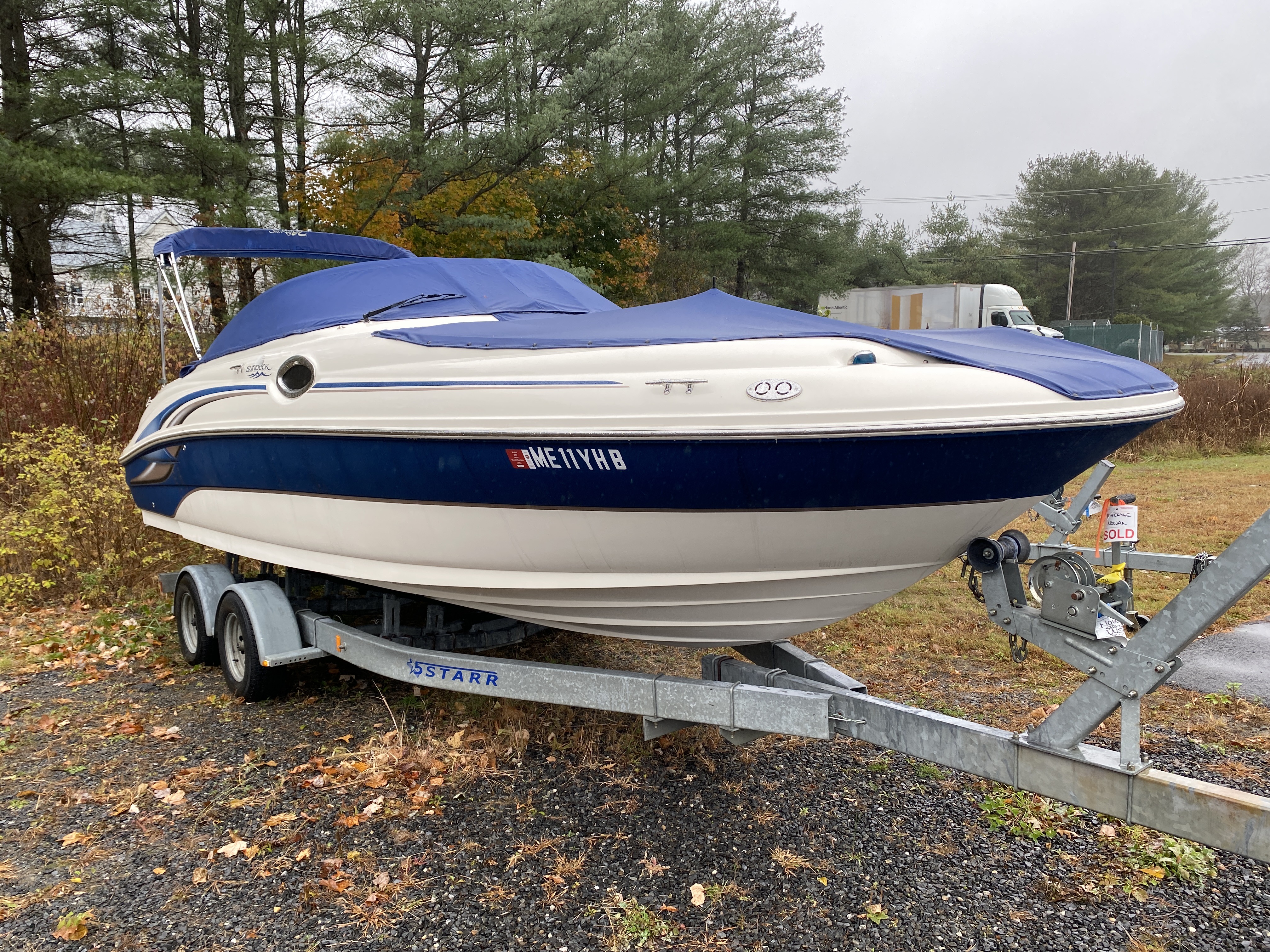 2004 SEA RAY SUNDECK 240