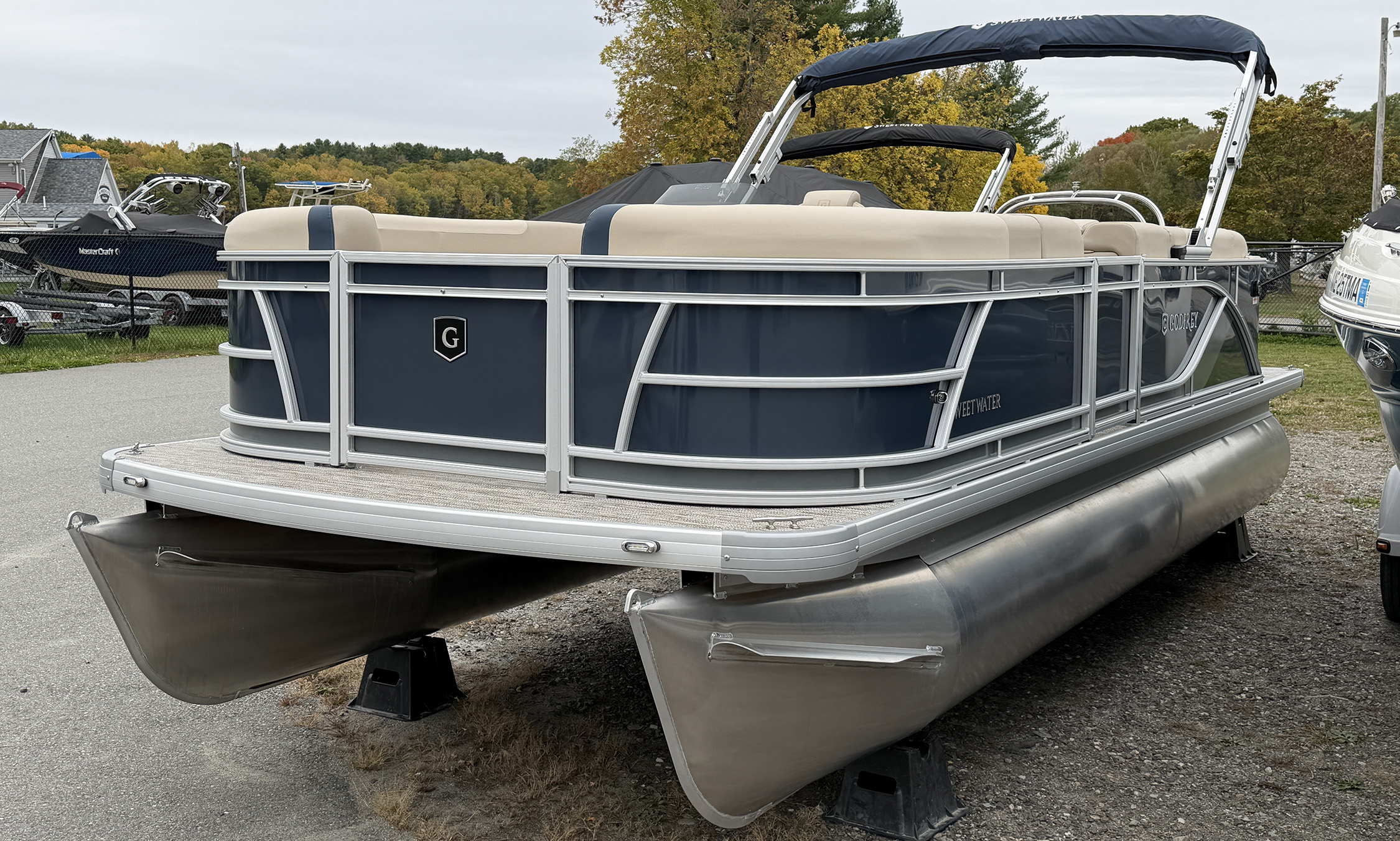 2026 Godfrey SW2086CPSE Pontoon - Pacific 2026 Godfrey SW2086CPSE Pontoon - Pacific