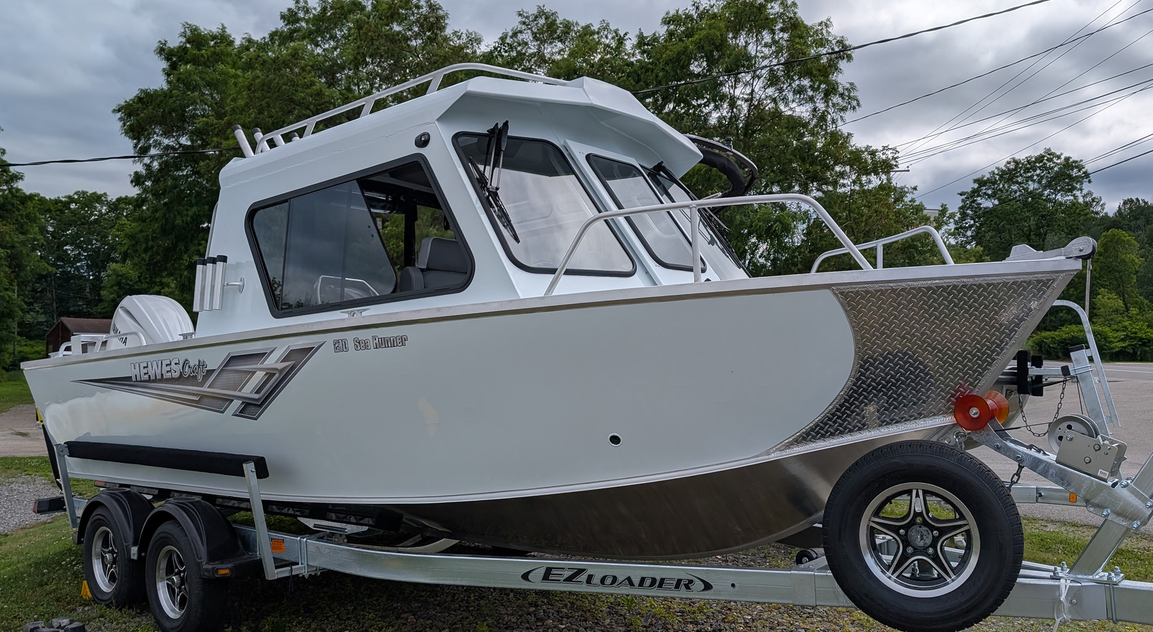 2025 Hewescraft Sea Runner 210 - White