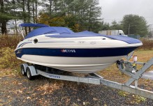 2004 SEA RAY SUNDECK 240