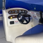 2004 SEA RAY SUNDECK 240