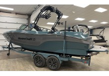 2025 Mastercraft XT22 - Magnetic Blue/Gunmetal Flake