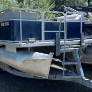 1987 SmokerCraft Pontoon